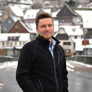  Jan Schuhmacher